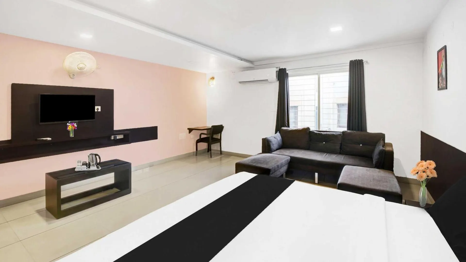 Townhouse Oak City Center Mysore Palace Hotel