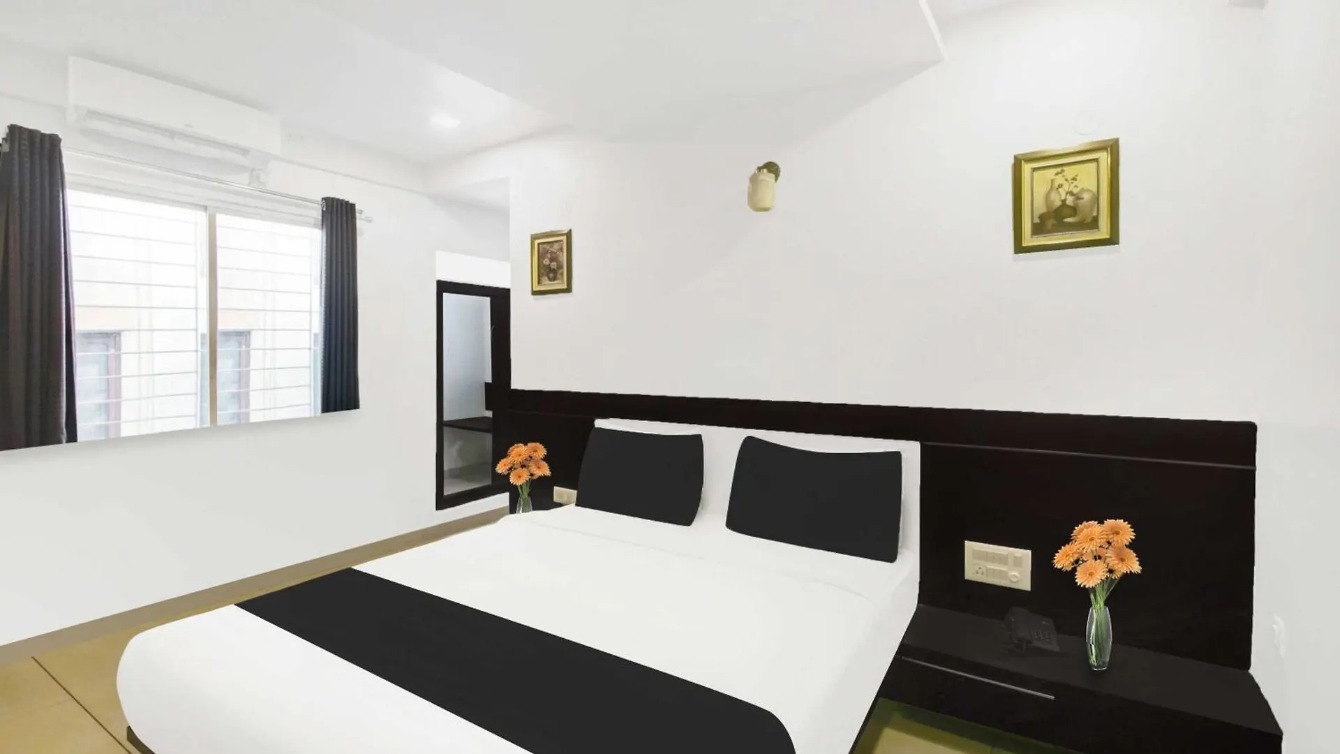 Townhouse Oak City Center Mysore Palace Hotel