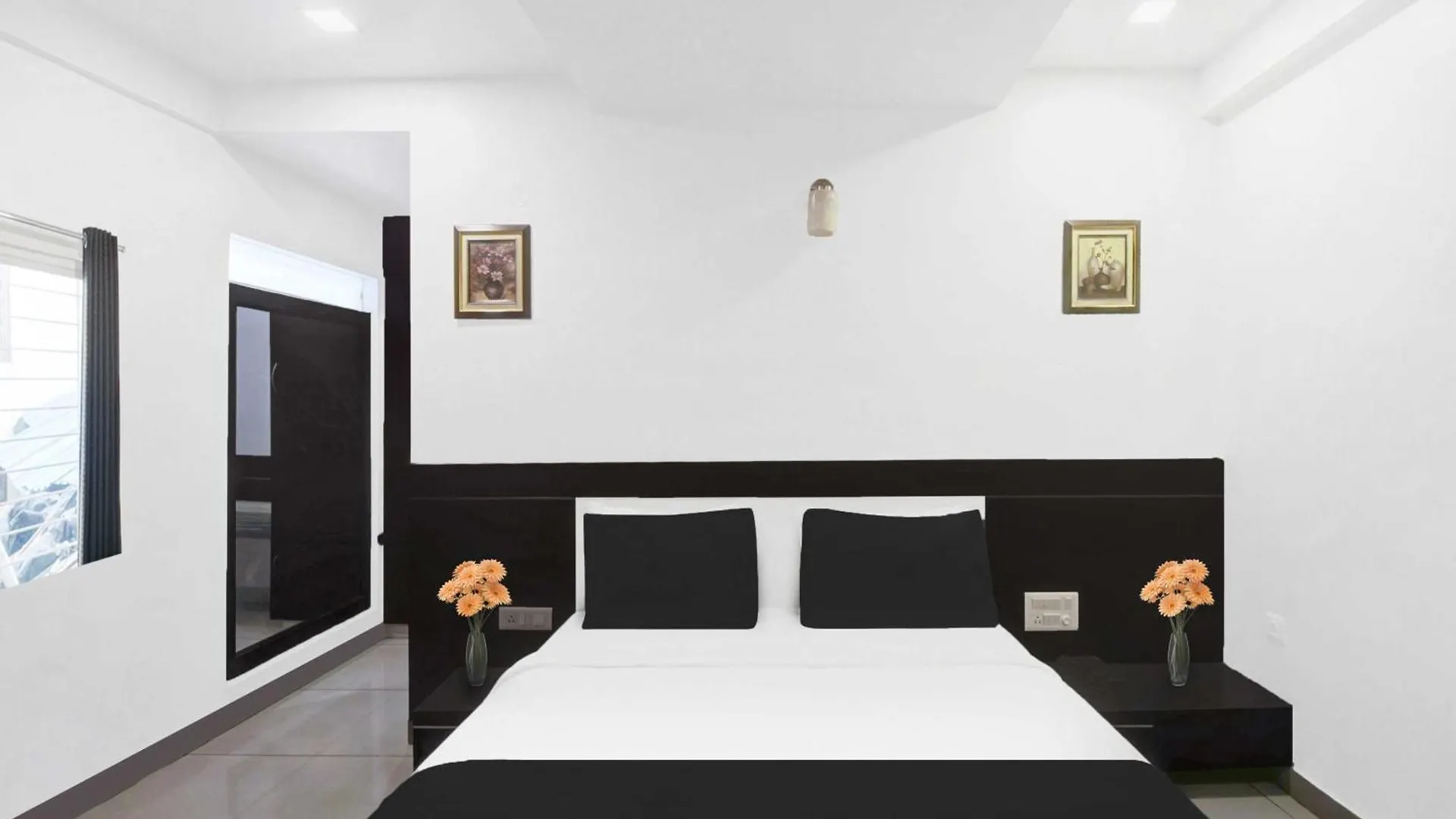 Townhouse Oak City Center Mysore Palace Hotel