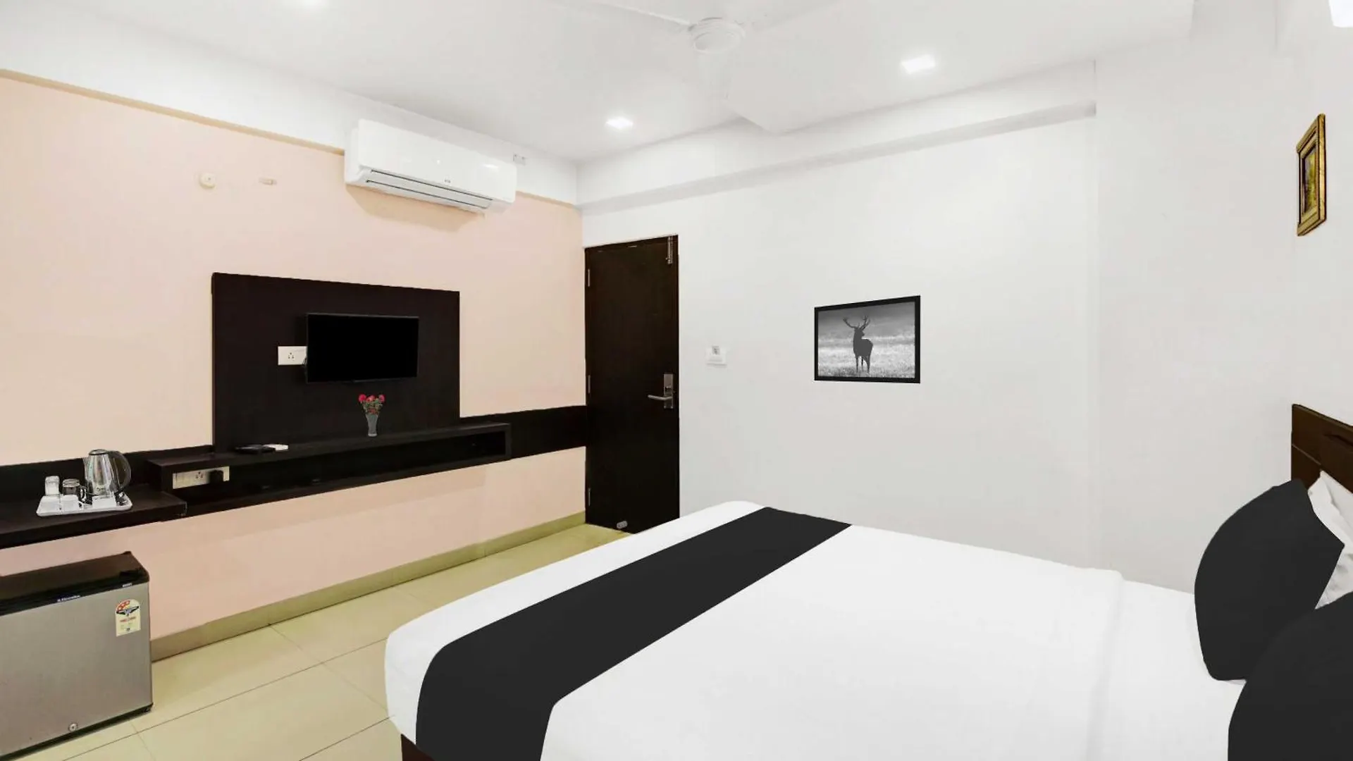 Townhouse Oak City Center Mysore Palace